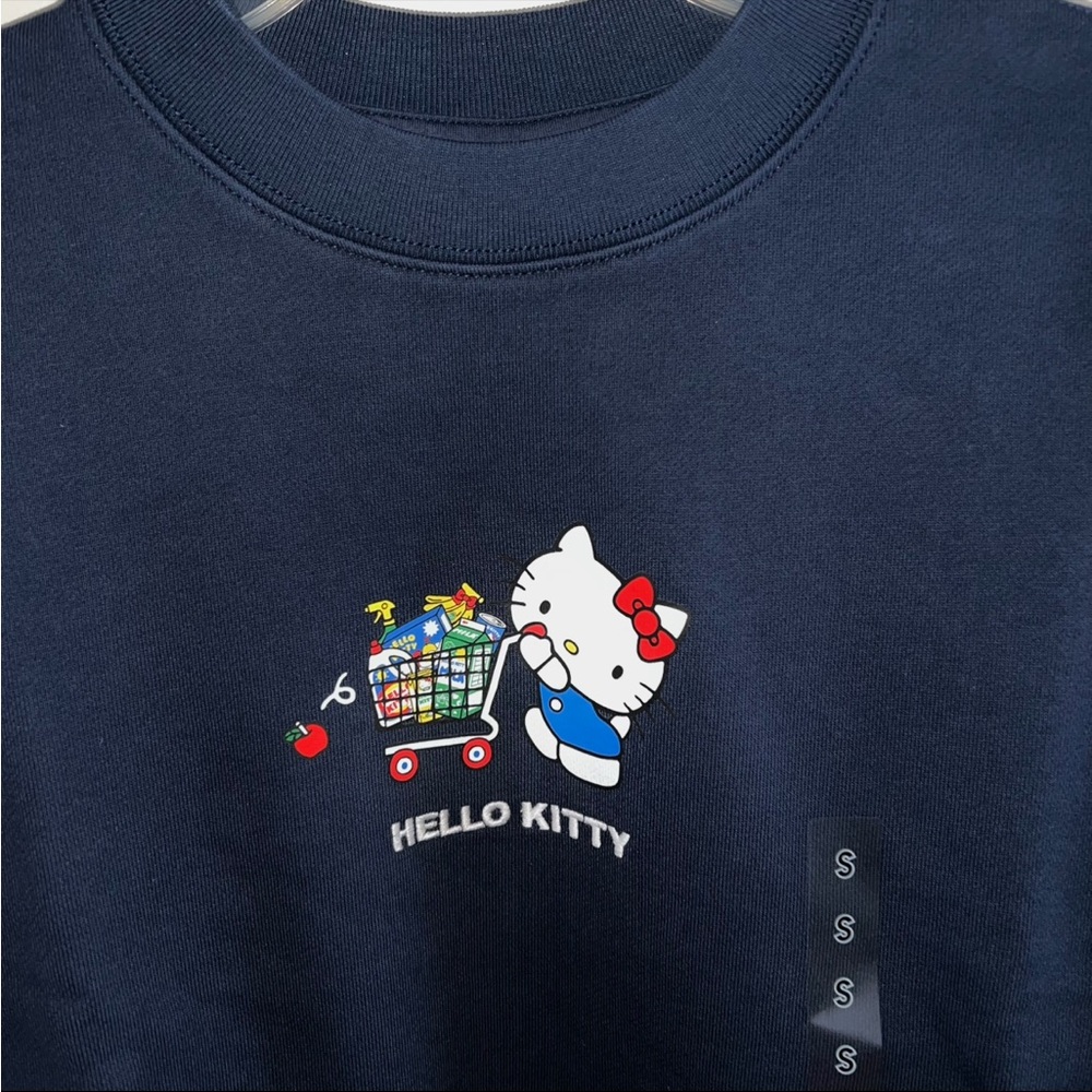 Uniqlo Hello Kitty Sanrio Characters Sweatshirt - Picture 11 of 14